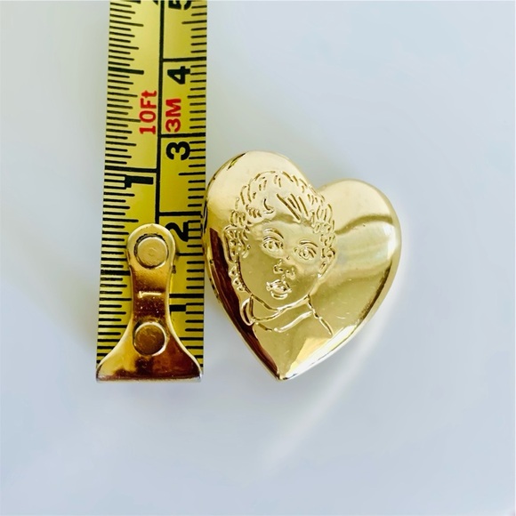 🛍️Bundle sale! The Variety Club 2000 heart pin - Picture 4 of 5